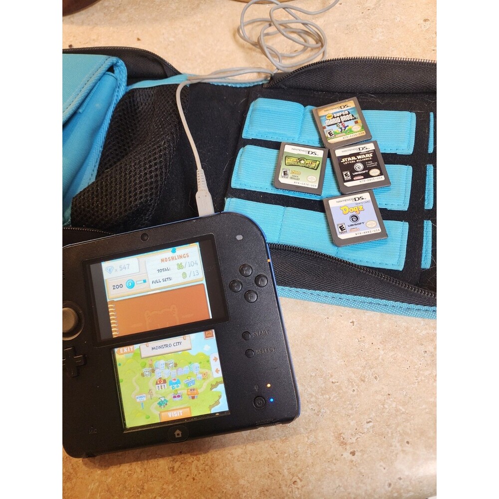 Nintendo 2DS Black/Blue Console Bundle W/ Case Charger & (5) Games *Tested